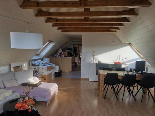 Foto - 3.5 Zimmer Dachgeschoßwohnung zum Kaufen in Erlenbach