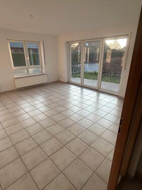 Foto - Großzügige Erdgeschosswohnung zu vermieten