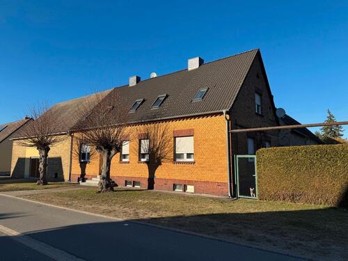 Foto - Idyllischer Bauernhof - 130.000,00&nbsp;EUR Kaufpreis, ca.&nbsp; 249,60&nbsp;m&sup2;