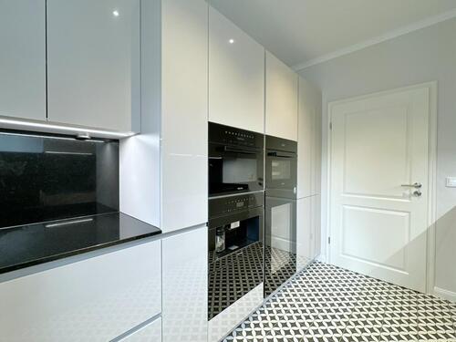 Foto - Erstbezug nach Sanierung! Hochwertige 2-Zi.-Wohnung mit exklusiver Einbauküche