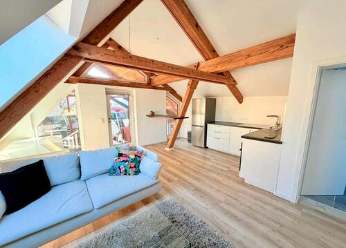 Foto - DG Wohnung voll Teil möbliert - 500,00&nbsp;EUR Kaltmiete, ca.&nbsp; 35,00&nbsp;m&sup2;