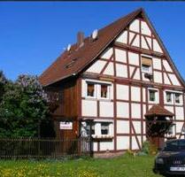 Zwei charmante Fachwerk- Doppelhaushälften zum Preis von einer - Reinhardshagen