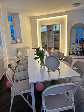 Foto - Moderner Workshopraum 