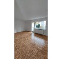 Renovierte Wohnung Brüggemannstr. - ruhig & zentral mit Balkon - Neumünster