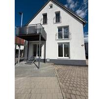 Moderne 3-Zimmer-Wohnung mit EBK, Terrasse und Stellplatz - Uttenweiler