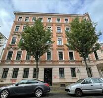 Lichtdurchflutete 2-Zimmer-Dachgeschosswohnung mit Tageslichtbad in Neustadt-Neuschönefeld - Leipzig Ost