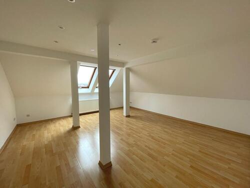 Foto - 2 Zimmer Dachgeschoßwohnung zur Miete in Leipzig