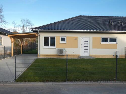 Foto - Einfamilienhaus im Bungalowstil