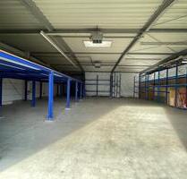 Lagerhalle 531m² | Lagerfläche mit WC | Rolltor | Regale - Troisdorf Bergheim