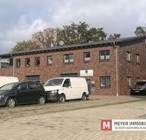 Moderne 2-ZKB-Obergeschosswohnung mit Balkon im Mischgebiet RastedeWahnbek zu vermieten! (Objekt-Nr. 6581)