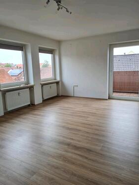 Foto - Helle 3 -Zimmer Wohnung mit Balkon (85 m²) in Schierling