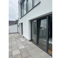 2 Zimmer-Wohnung mit TERRASSE in Düsseldorf
