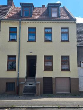 Foto - Ein EinMehrfamilienhaus Generationen Haus mit Potential
