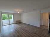 Foto - Helle 2-Zimmer-Wohnung mit Balkon & Aufzug – für Mieter, die wissen, was sie wollen!