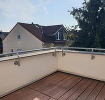 Traumhafte Dachgeschosswohnung mit sonniger Dachterrasse und Kami - Langenfeld (Rheinland)