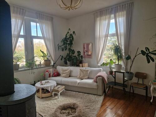 Foto - ++ Helle 3-Zi- Altbauwohnung ++ Blick auf Hambacher Schloss ++