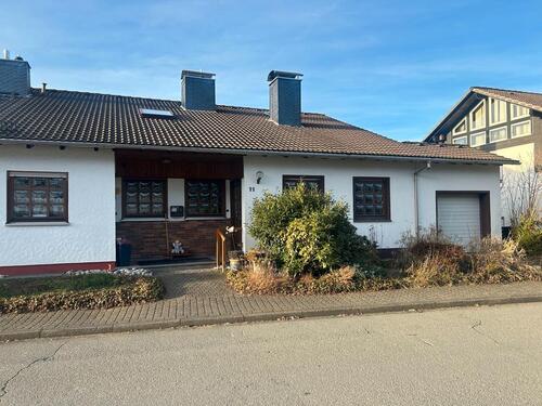 Foto - Große Mietwohnung mit Garagen - Bad Berleburg-Stadt