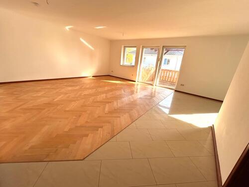 Foto - Ein Zuhause zum Aufwachsen mit Balkon, Dusche und Eckbadewanne