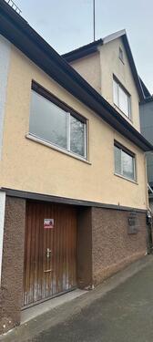 Foto - Doppelhaushälfte mit Garten, Garage & Entwicklungspotenzial