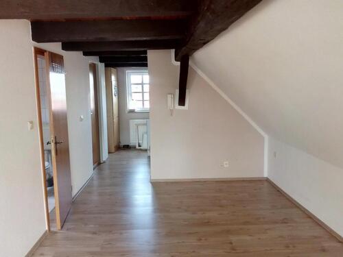 Foto - 1 Zimmer Dachgeschoßwohnung zur Miete in Borken (Hessen)