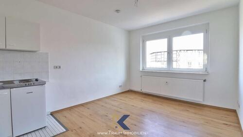 Foto - Klein aber Mein! Singlewohnung mit Fahrstuhl, kleiner Küchenzeile u. PKW-Stellpl.