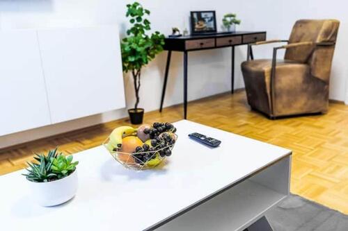 Foto - Zentral-Kingsize Bett-Ps4-HBF - 85,00 EUR Kaltmiete,