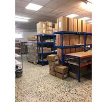 206 QM Lagerhalle mit Rampe, Büro & WC - in Duisburg-Süd