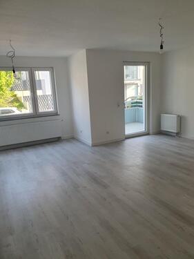 Foto - Erstbezug nach Sanierung! 3 Zi.-Whg. Balkon, Hochparterre in Lüd.