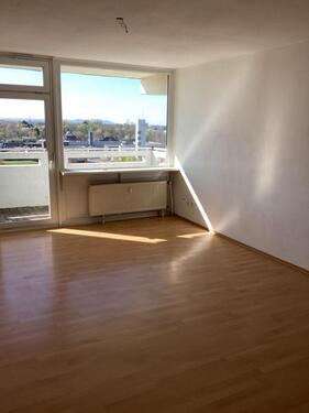 Foto - 3 Zimmerwohnung mit Balkon - 743,00&nbsp;EUR Kaltmiete, ca.&nbsp; 74,95&nbsp;m&sup2;