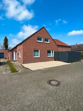 Foto - 3 ZKBEBK mit Garten & Garage - 950,00 EUR Kaltmiete,