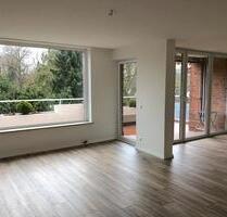 helle, großzügig geschnittene 2,5 Zi. Wohnung mit Balkon zu verk. - Lüneburg Ebensberg