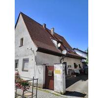 Mehrfamilienhaus in Hallstadt, sanierungsbedürftig zu verkaufen