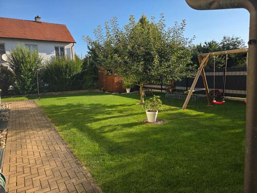 Foto - Doppelhaushälfte - 1.150,00&nbsp;EUR Kaltmiete, ca.&nbsp; 145,00&nbsp;m&sup2;