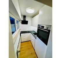 Charmante 1-Zimmer-Wohnung mit großer Fensterfront in Laim - München Pasing-Obermenzing