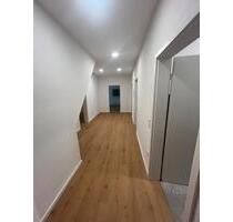 5-Zimmer-Wohnung 125 m² in Wetzlar-Niedergirmes 5-Zimmer-Wohnung 125 m² in Wetzlar-Niedergirmes