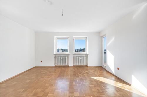 Foto - Frisch sanierte 3-Zimmer-Wohnung im 8. Obergeschoss – Wohnen in München-Moosach