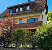 TOP- Haus Mehrfamilienhaus mit großem eingezäunten Garten - Schlüsselfeld