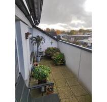 Helle ruhige 2,5 ZKB DG-Whg mit Loggia, Bi-West (Babenhausen) - Bielefeld Schildesche