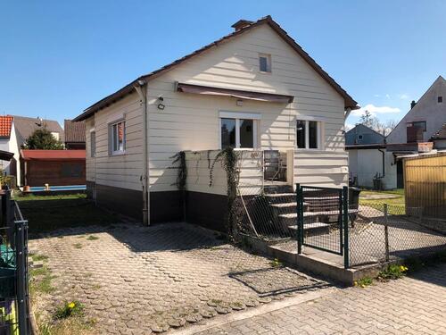 Foto - Schönes Bungalow Haus ca. 55 qm - Stellplatz, Garten zu vermieten