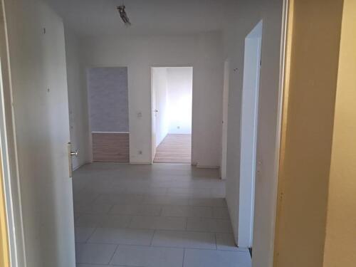 Foto - Großzügige 2-Zimmer-Wohnung mit Einbauküche & Aufzug