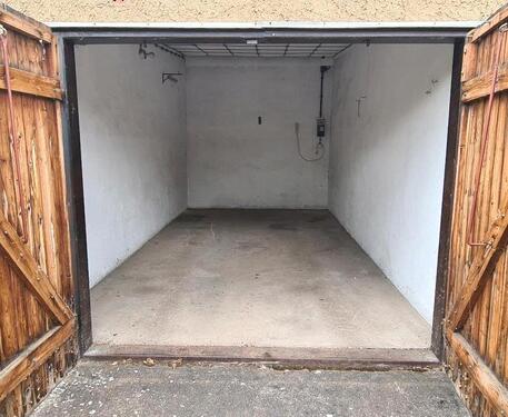 Foto - Garage zu vermieten - 115,00 EUR Miete,