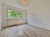 Foto - Hier wird gerade fleißig renoviert - Deine neue 2-Zimmer-Wohnung im Erdgeschoss bei GCP!