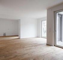 Elegante 5-Zimmer-Wohnung mit Terrasse, Fußbodenheizung & Tiefgarage, auf Wunsch mit EBK, Erstbezug - Leipzig Mitte
