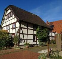 Geräumiges Fachwerkhaus mit großer Scheune -Platz für viele Ideen - Hessisch Oldendorf