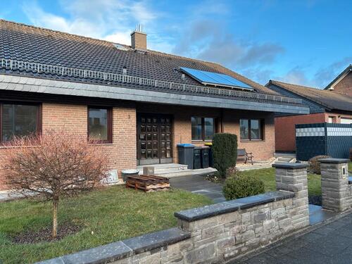 Foto - Großzügige Erdgeschosswohnung mit großer Terrasse & Garten
