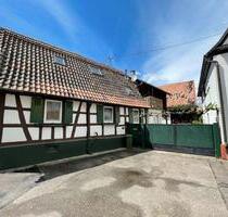 Grundstück mit sani.bed. Einfamilienhaus im Raum Karlsruhe Wörth - Hagenbach