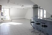 Foto - Lichtdurchflutete geräumige 3 Zimmer Maisonettewohnung in Esslingen (Kreis) am Diakonissengarten