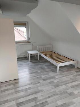 Foto - 1 Zimmer Dachgeschoßwohnung zur Miete in Filderstadt