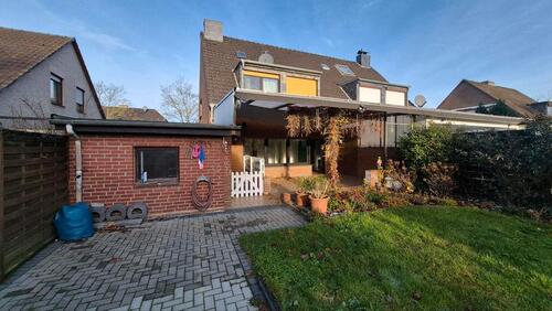 Foto - DHH in Willich-Neersen: Neue Heizung, Garten & Partykeller!