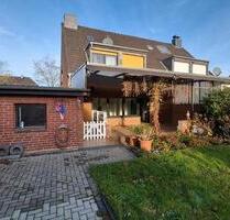 DHH in Willich-Neersen: Neue Heizung, Garten & Partykeller!